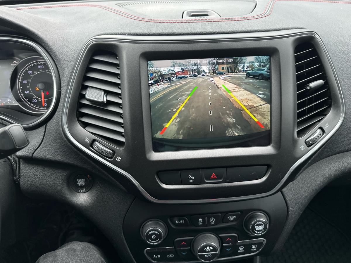 2019 Jeep Cherokee - Photo 17