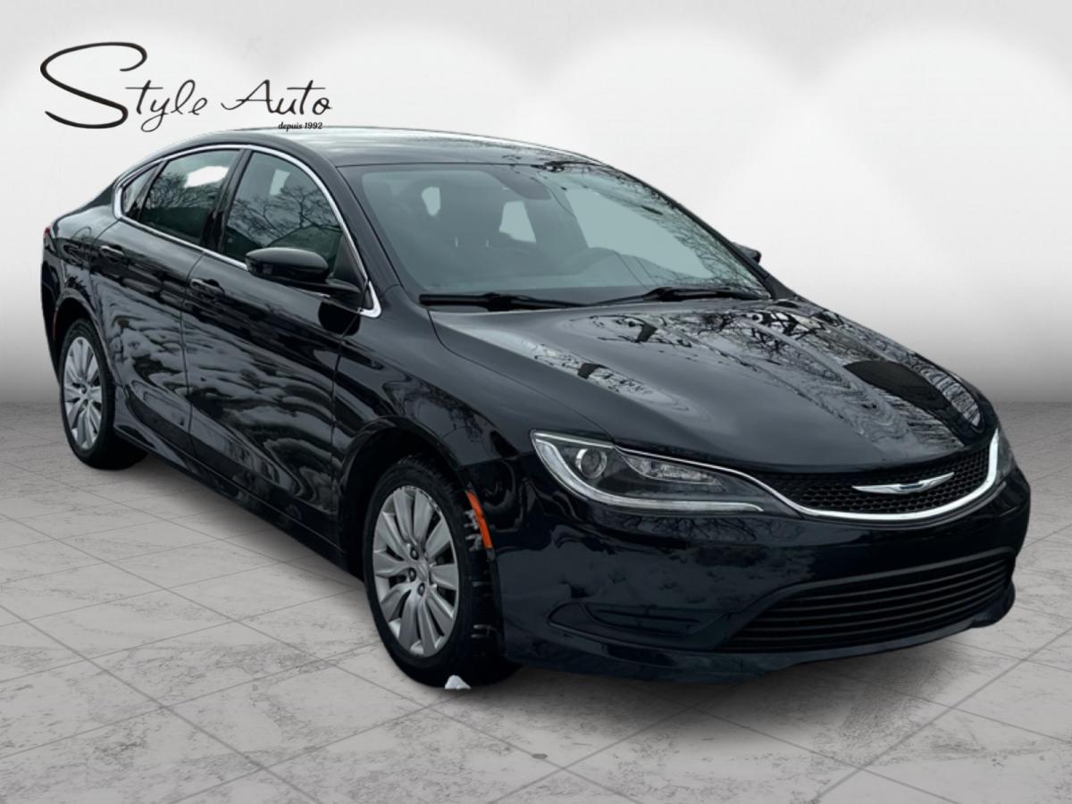 2015 Chrysler 200 - Photo 7