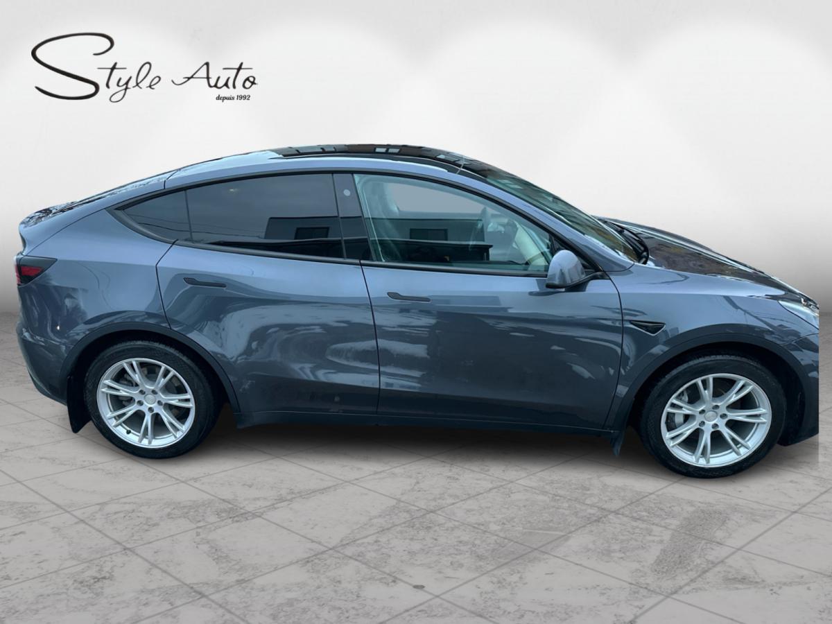 2023 Tesla Model Y - Photo 7