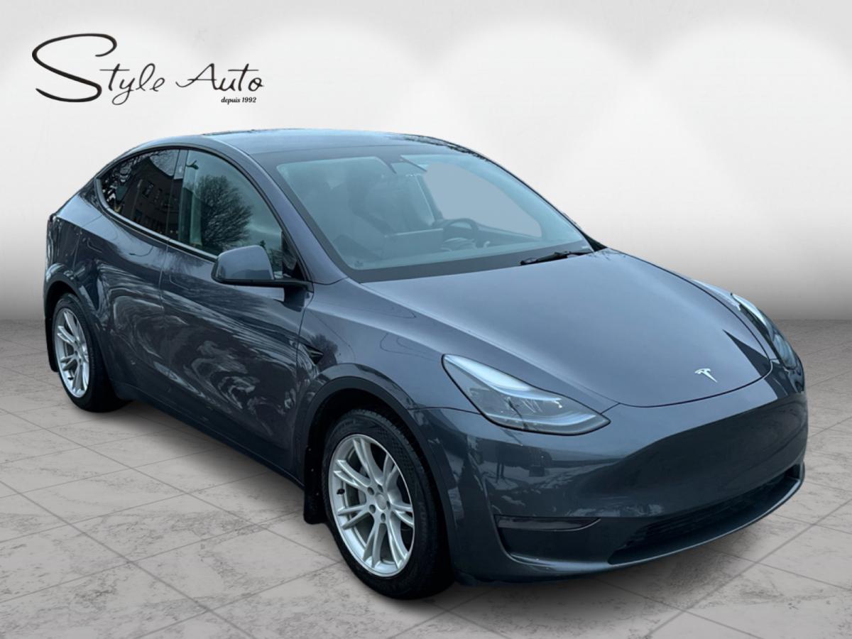 2023 Tesla Model Y - Photo 8