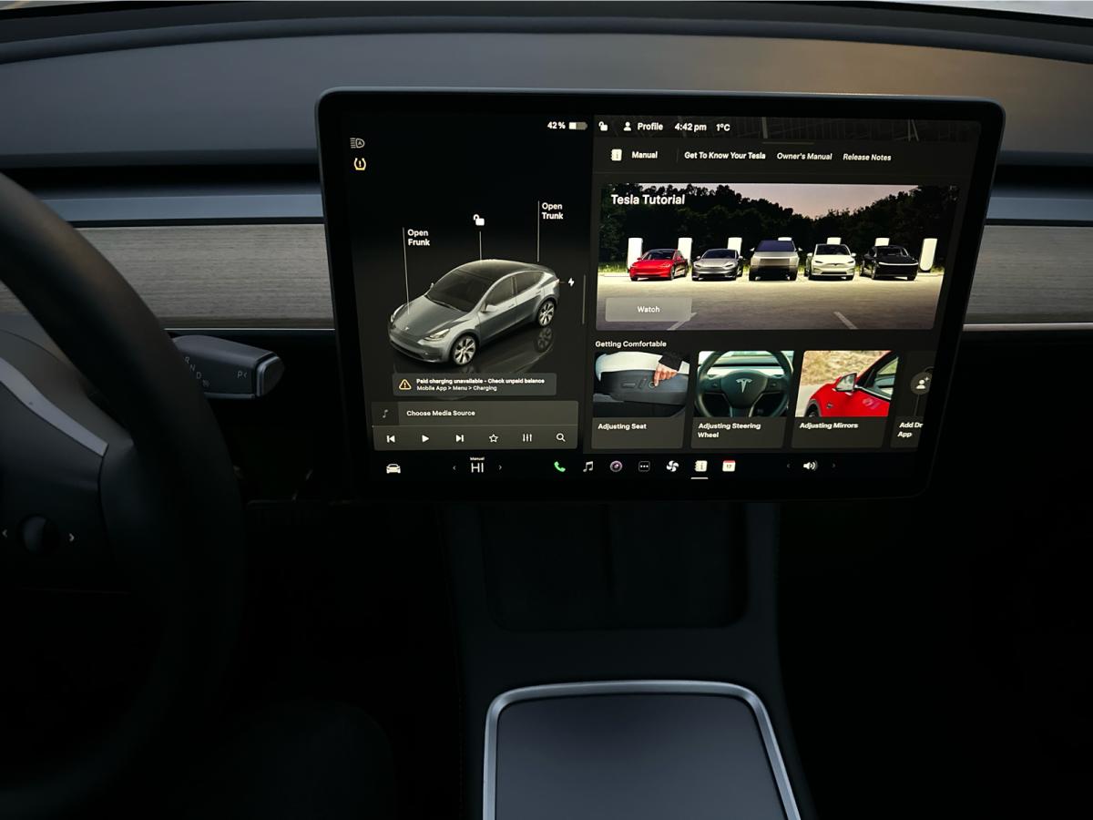2023 Tesla Model Y - Photo 13