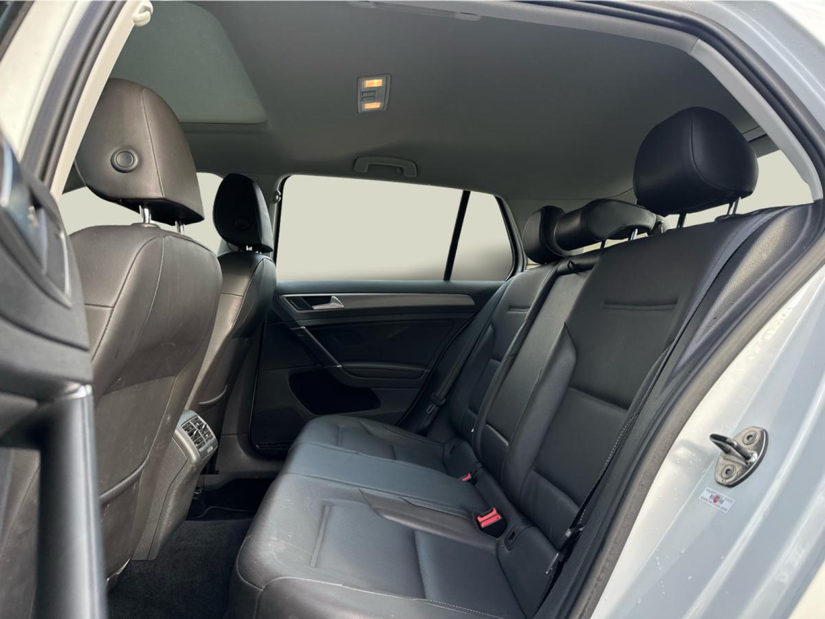 2015 Volkswagen Golf - Photo 11