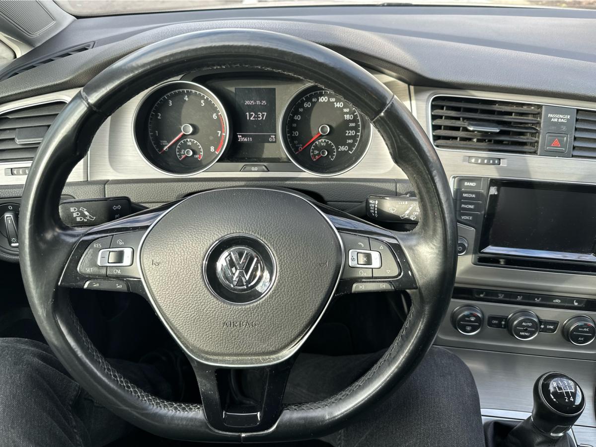 2015 Volkswagen Golf - Photo 12
