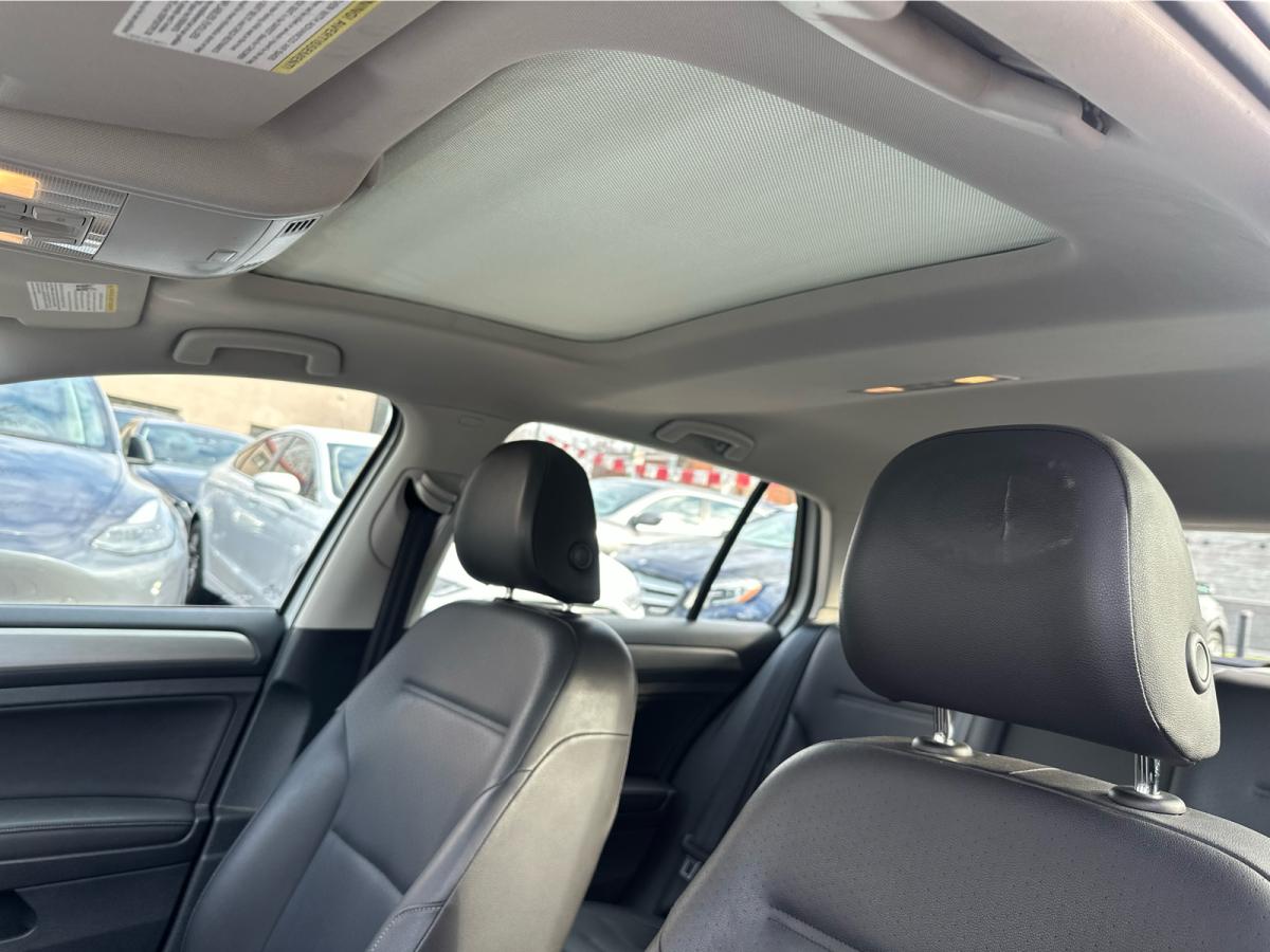 2015 Volkswagen Golf - Photo 15