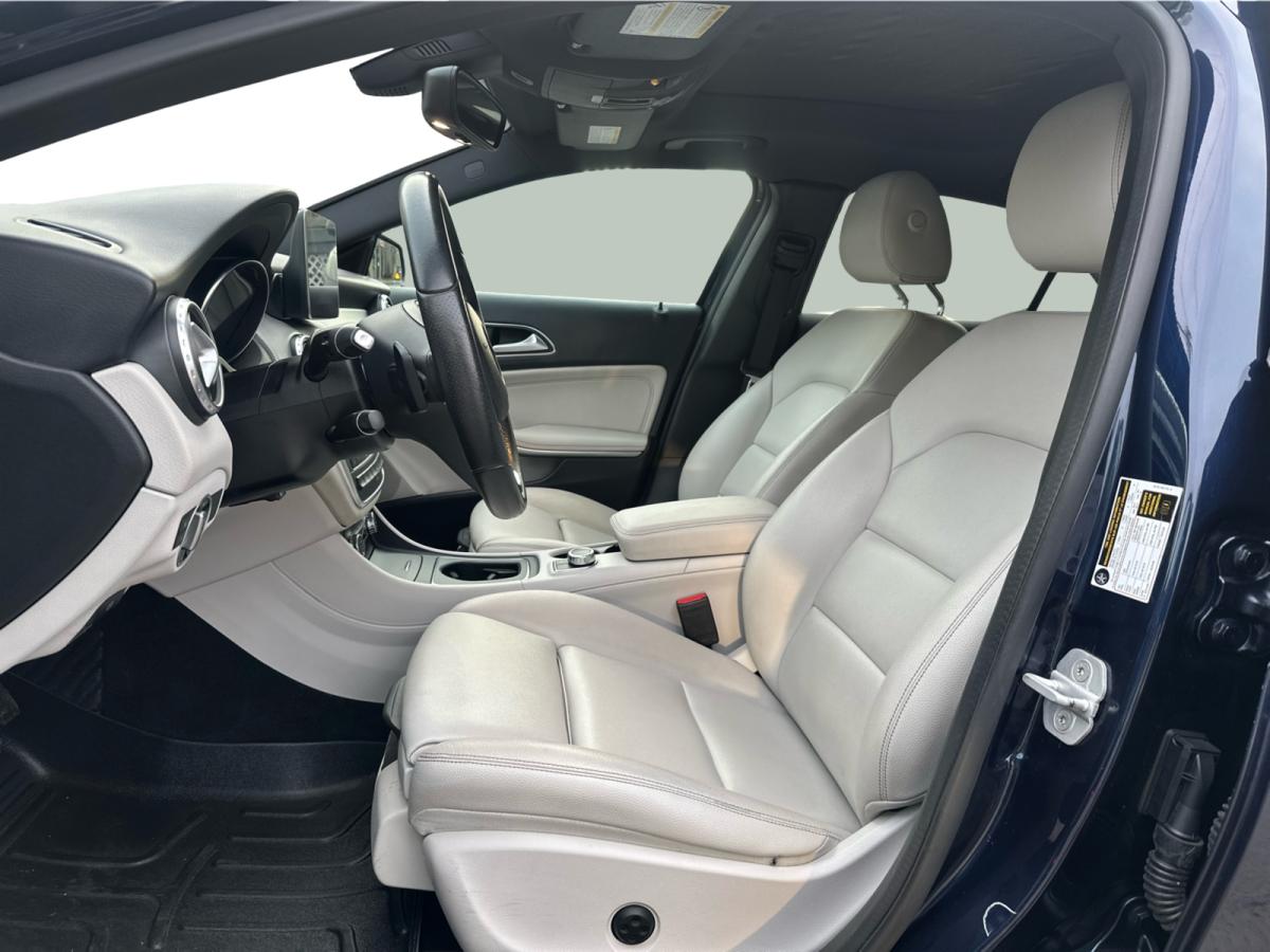 2017 Mercedes-Benz GLA 250 - Photo 10