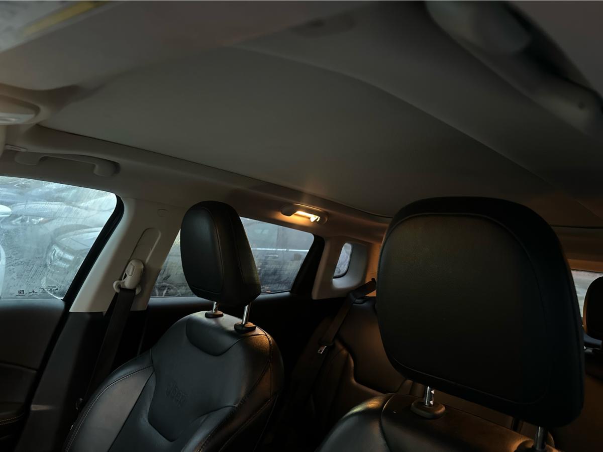 2017 Jeep Compass - Photo 16