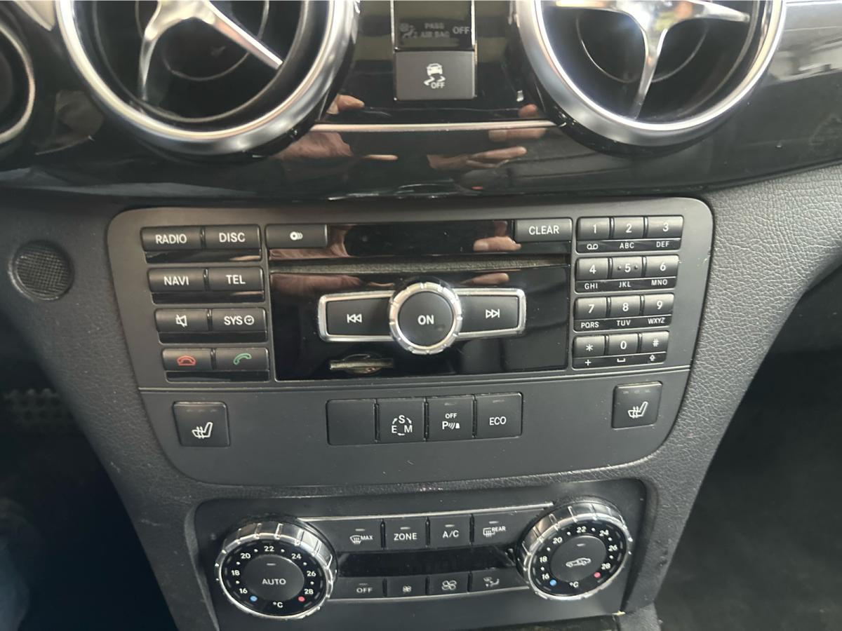 2013 Mercedes-Benz GLK 350 - Photo 18