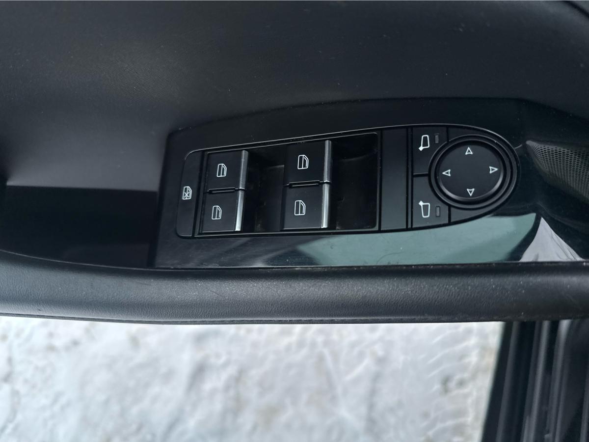 2023 Mazda Mazda3 Sport - Photo 12